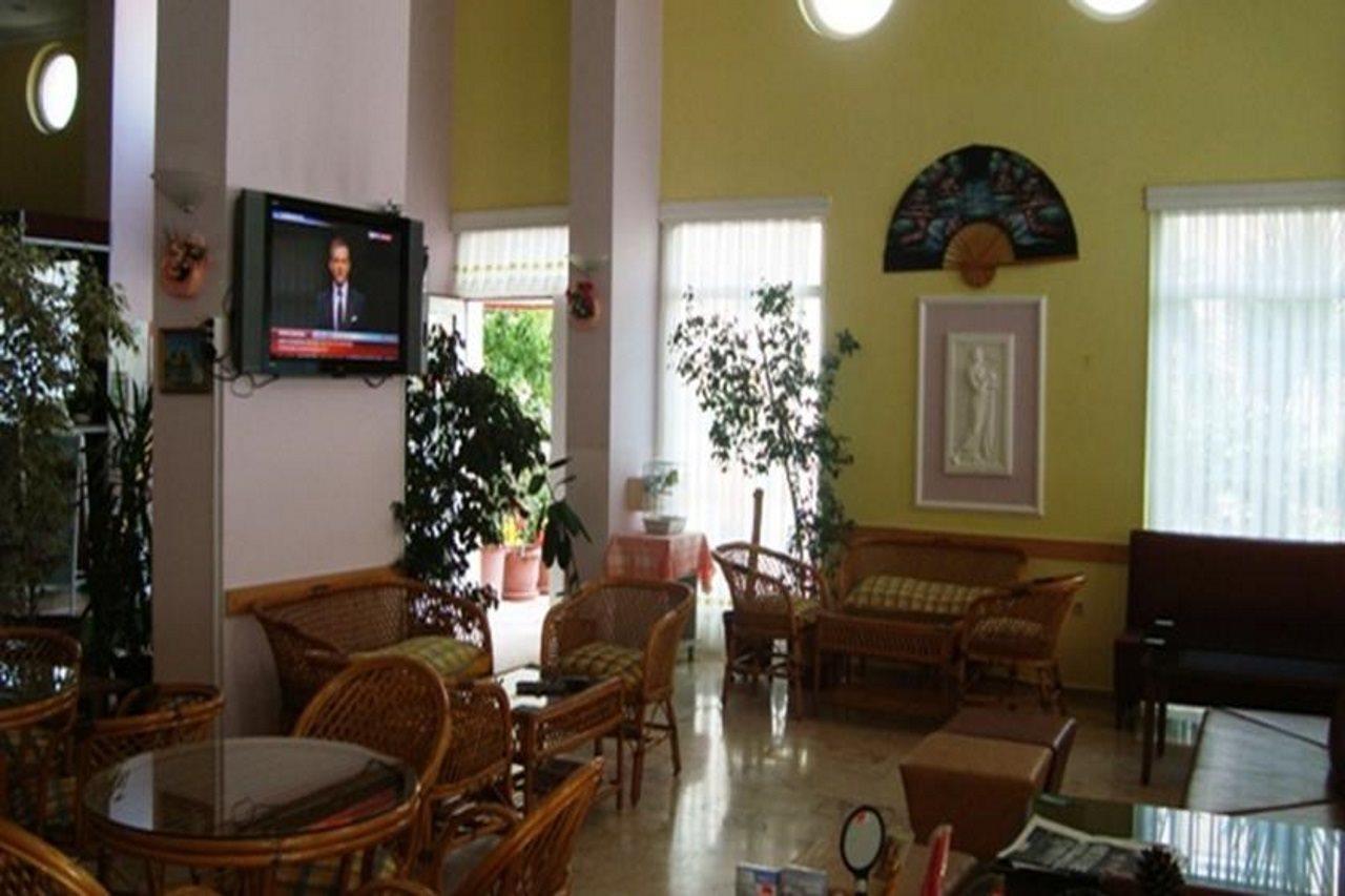 Golden Moon Apart Hotel Kusadasi Exterior photo